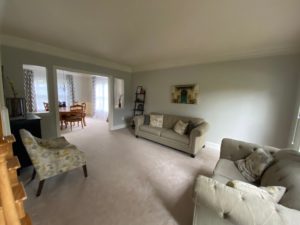 Living and dining room before picture