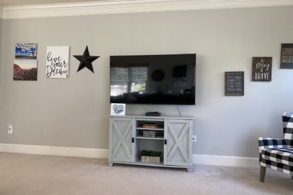 Buffet painted with Fusion Mineral Paint in Pebble